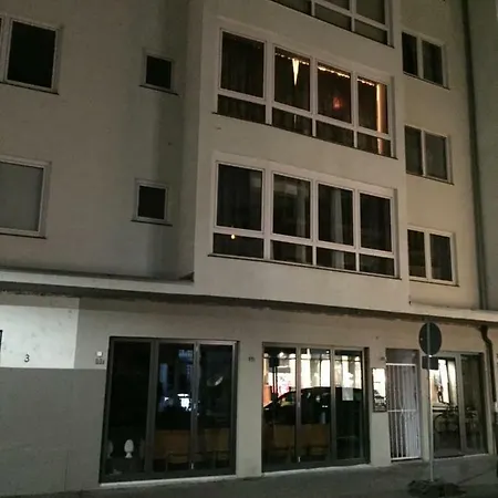 Perfectly Downtown / Mitten Im Geschehen *