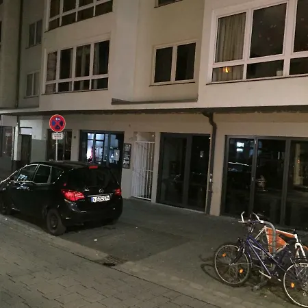 Perfectly Downtown / Mitten Im Geschehen * ויסבאדן