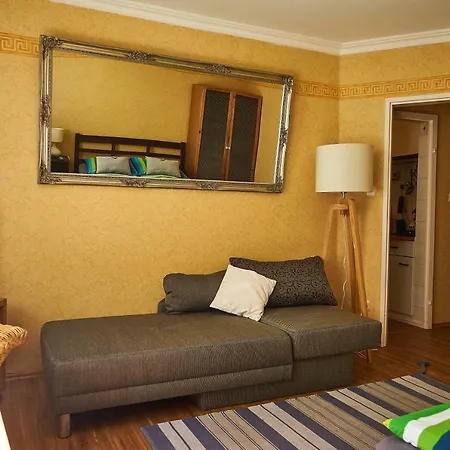 Perfectly Downtown / Mitten Im Geschehen * ויסבאדן